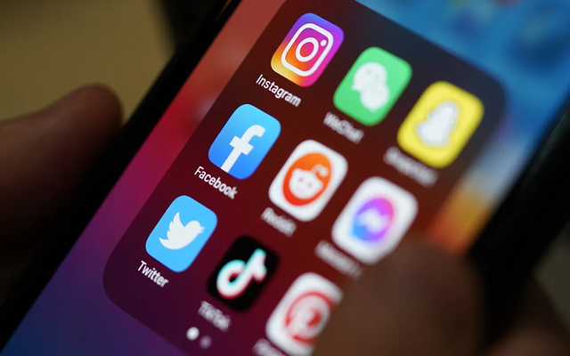 social media apps icons